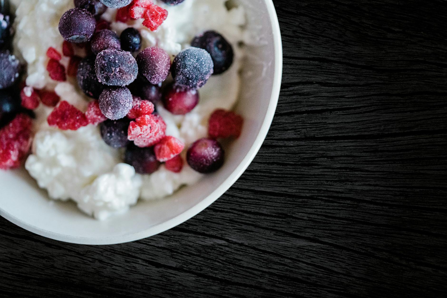 Creamy Cottage Cheese Berry Bites