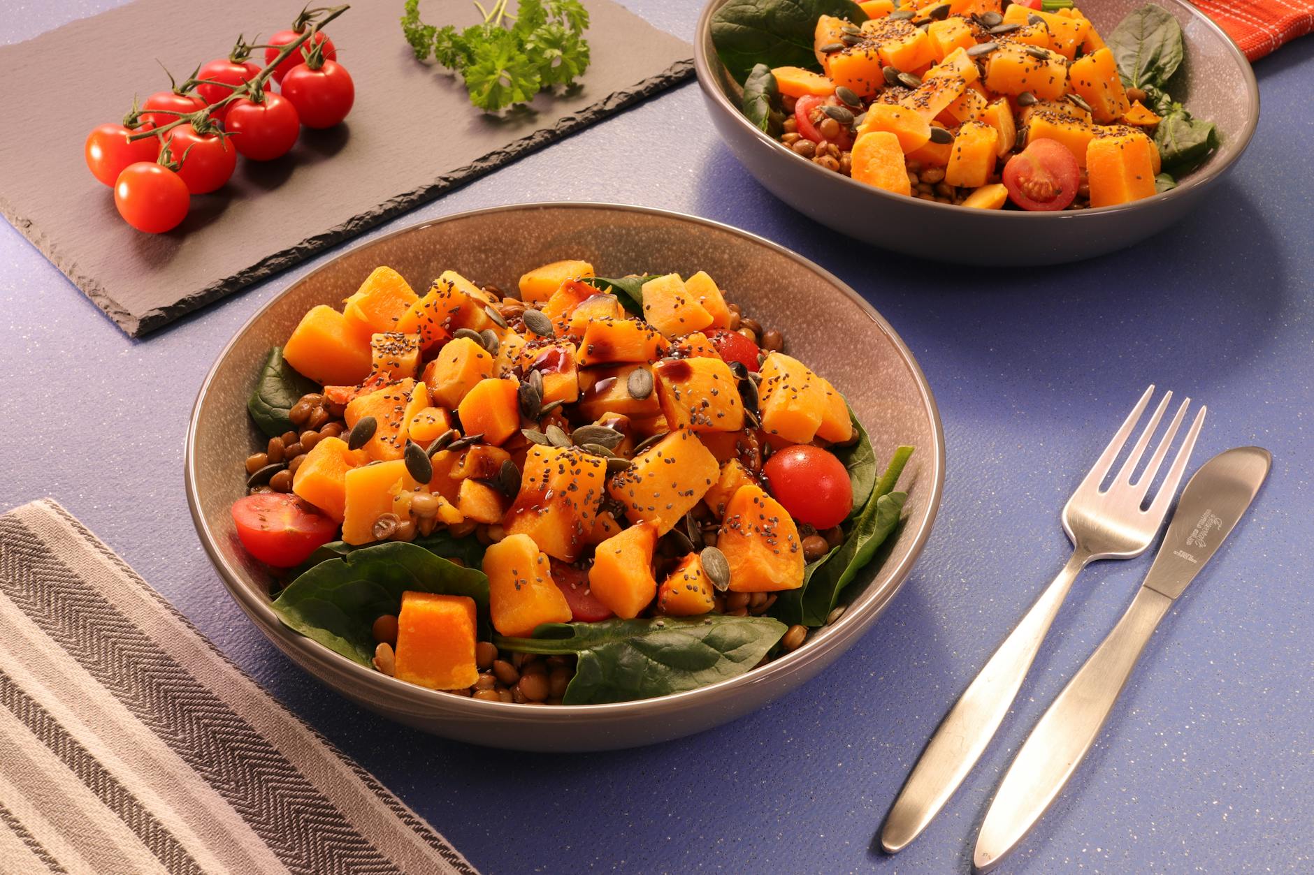 Creamy Lentil, Spinach & Chia Lunch Bowl