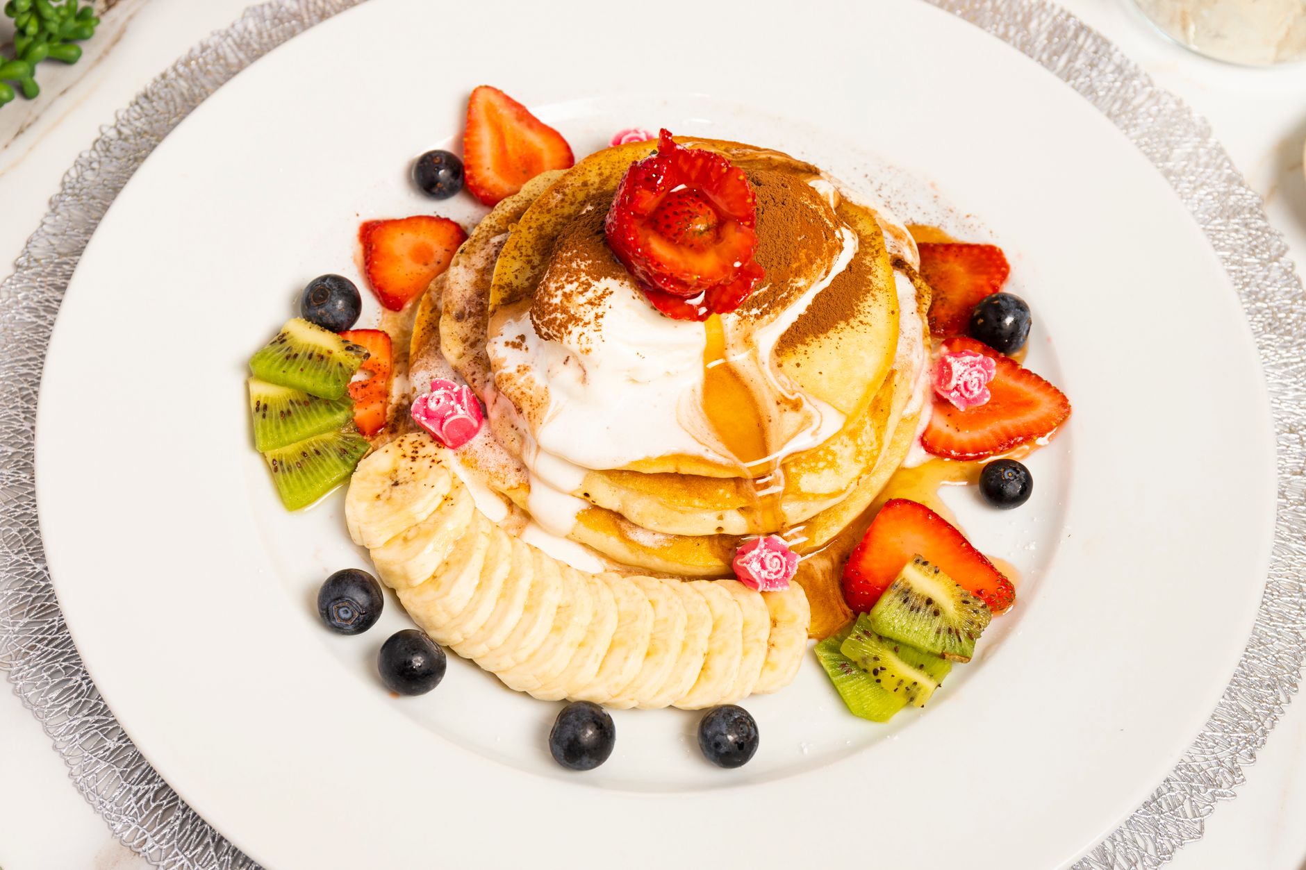 Fluffy Banana & Cinnamon Protein Pancakes