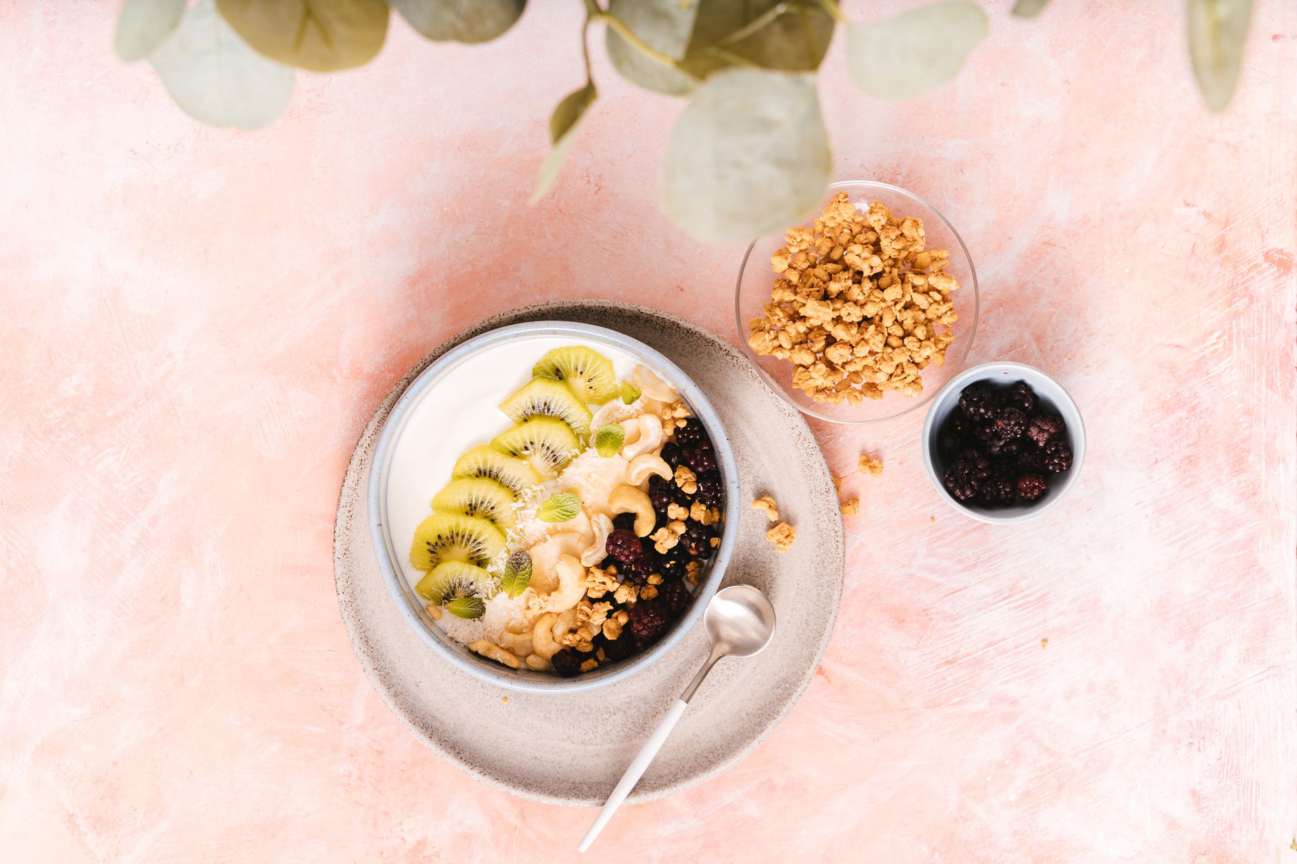 Kiwi Yoghurt Crunch Pot
